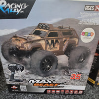 Professional rechargeable R/C Car  1:18 Off-road  -  35 km/h